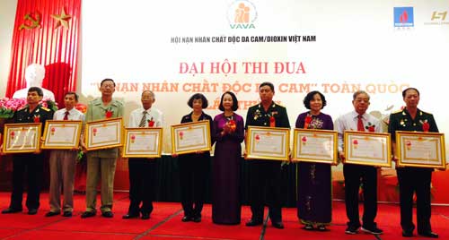 Đại hội thi đua “Vì nạn nhân chất độc da cam” toàn quốc lần thứ III ảnh 1